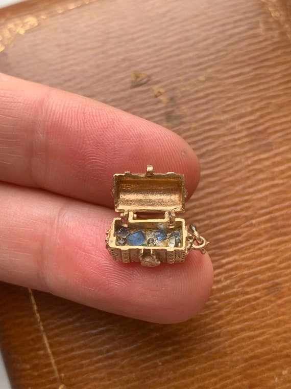 Vintage 14K 585 Gold Treasure Chest Lock Gemstone… - image 10