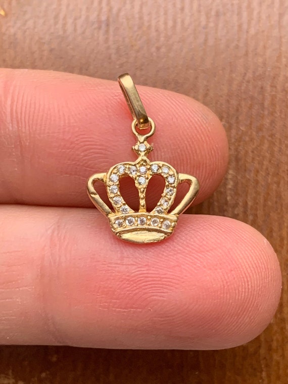 Vintage 18K 750 Yellow Gold Crown Queen King Charm