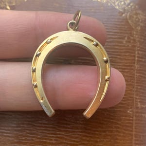 Antiker Gold gefüllter Hufeisen Pferd Anhänger