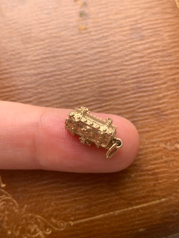 Vintage 14K 585 Gold Treasure Chest Lock Gemstone… - image 6