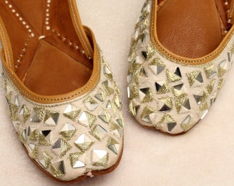 Brautschuhe Jutti Gold: Spiegel gestickte indische Hochzeit Wohnungen