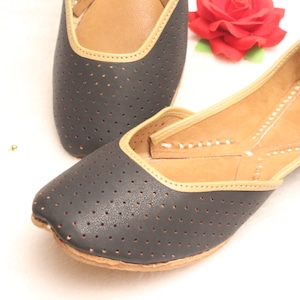 Black Leather Shoes Flats/Black Loafer Shoes/Indian Slip Ons Shoes/Women Shoes/ Jutti Shoes