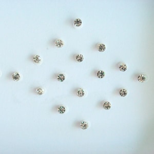 Silver Stick On Nose Studs Bindis: Diamant Bindi-klistermärken
