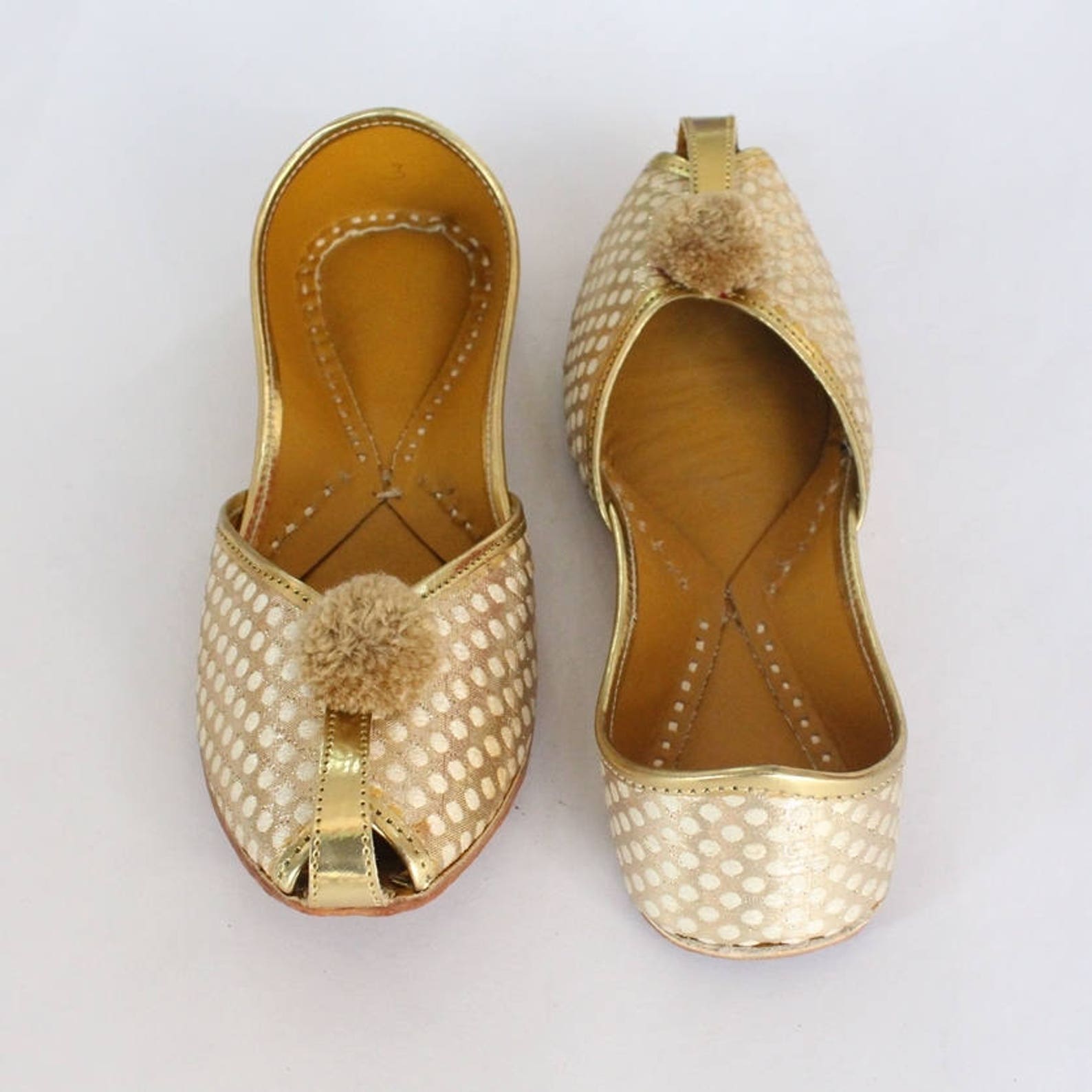 women bridal wedding shoes/indian gold jutti shoes/gold wedding flats/gold laddu ballet flats/jasmine shoes/khussa shoes/us size