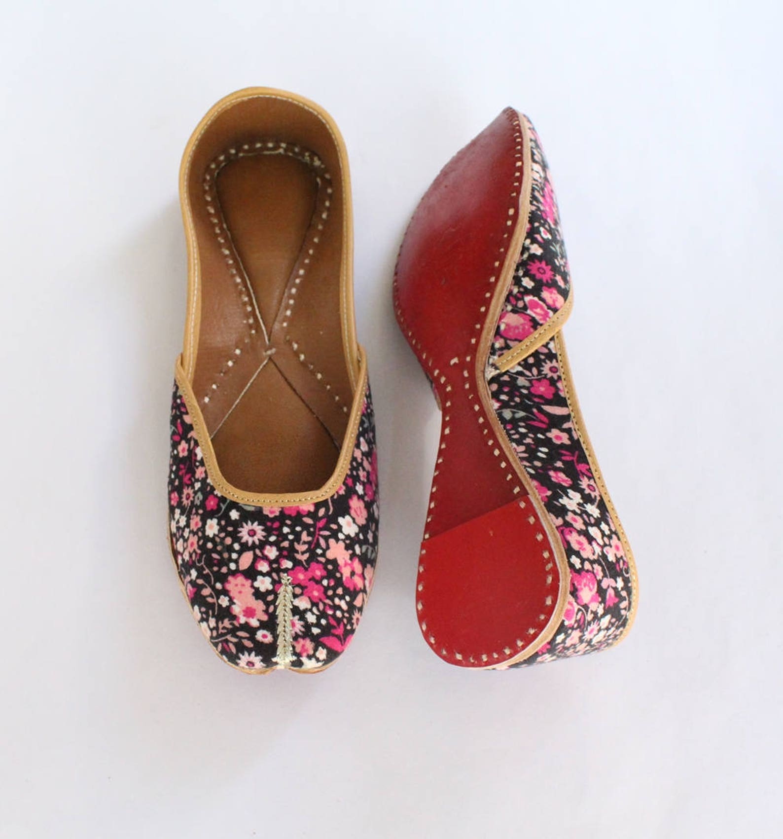 women shoes flats/punjabi jutti/floral flat shoes/indian leather shoes/ballet flats/muslim shoes/handmade bridal khussa women sa