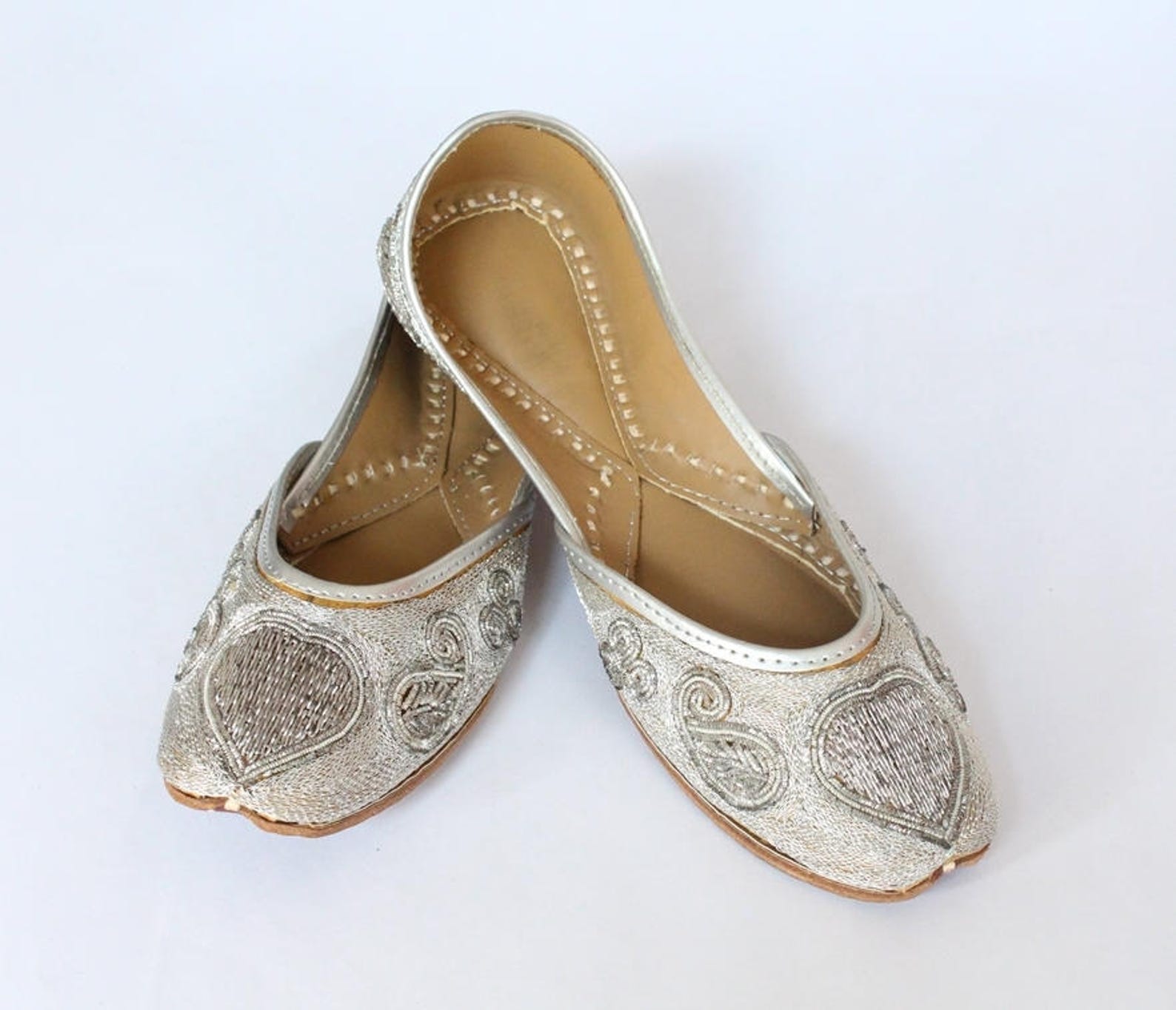 women bridal wedding shoes size 4.5/indian silver jutti shoes/silver wedding flats/silver ballet flats/jasmine shoes/khussa shoe