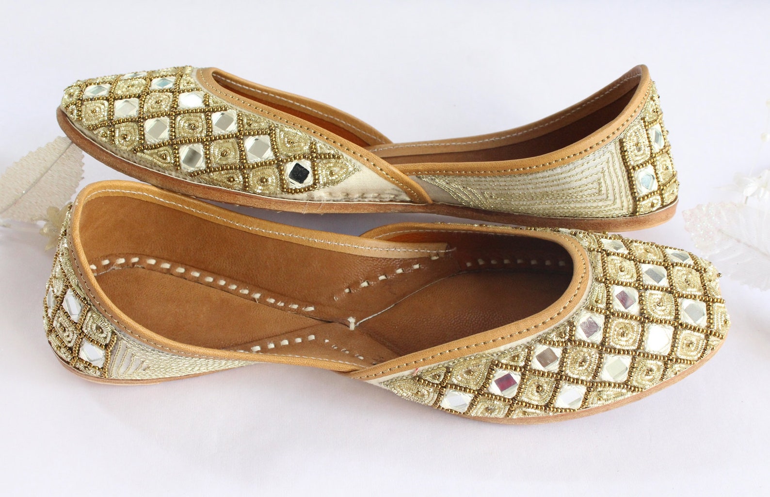 gold bridal wedding shoes us size 4.5 women lehnga indian jutti shoes/gold wedding flats/gold ballet flats/khussa shoes/punjabi