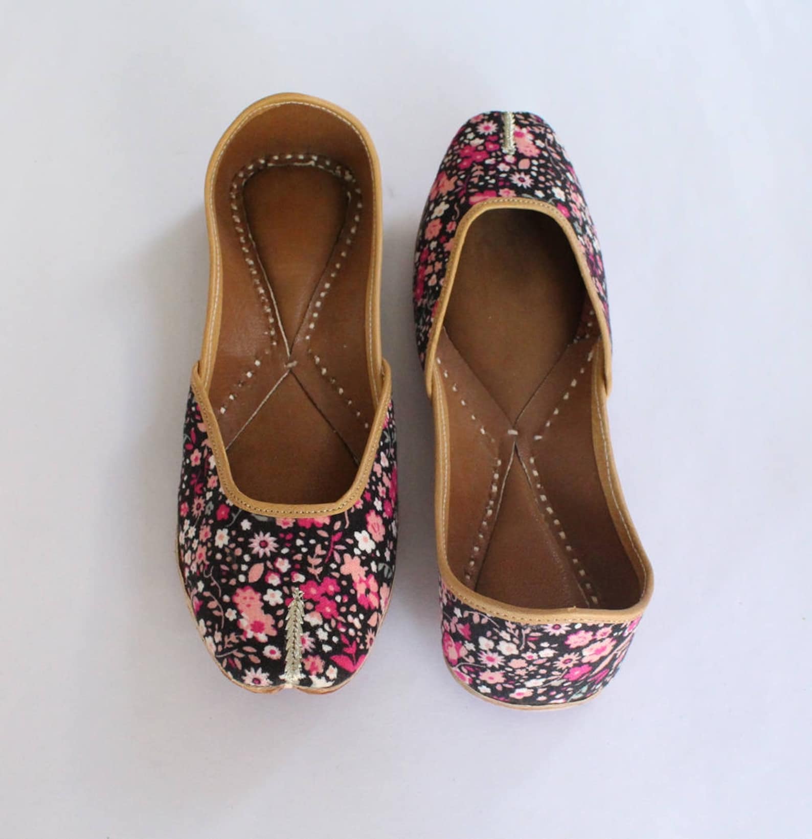 women shoes flats/punjabi jutti/floral flat shoes/indian leather shoes/ballet flats/muslim shoes/handmade bridal khussa women sa