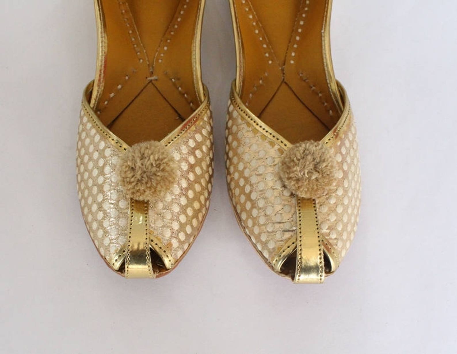 women bridal wedding shoes/indian gold jutti shoes/gold wedding flats/gold laddu ballet flats/jasmine shoes/khussa shoes/us size