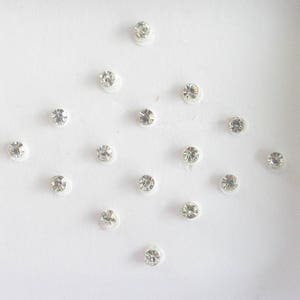 Faux clous de nez argentés Bindi, clous d'oreilles à coller, Stickers pour le nez, fausses pierres auto-adhésives, Stickers Bindi en diamant, clous de nez de 1 mm 2 mm 3 mm