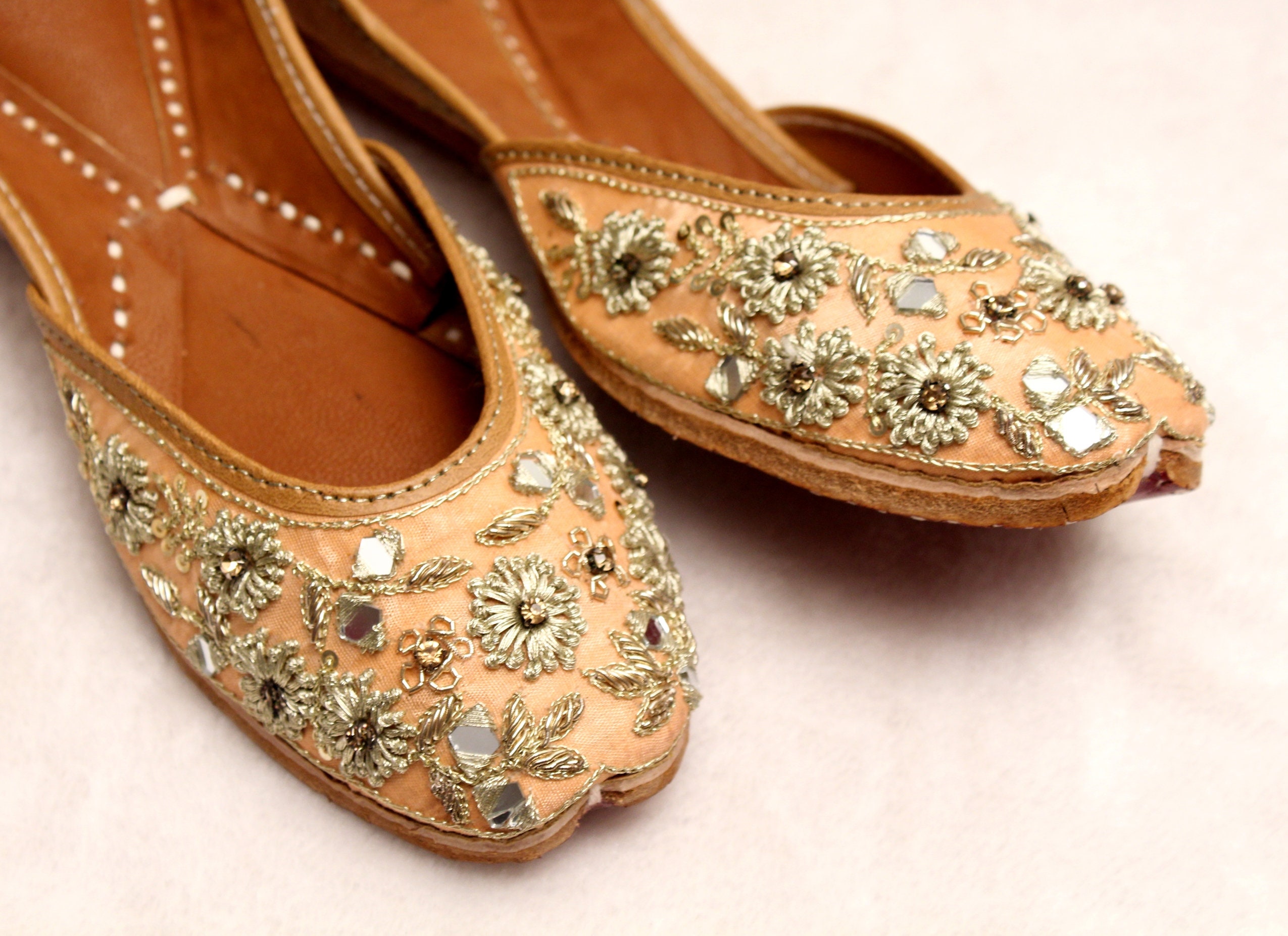 Indian Gold Peach Bridal Wedding Shoes/Women Gold Jutti | Etsy