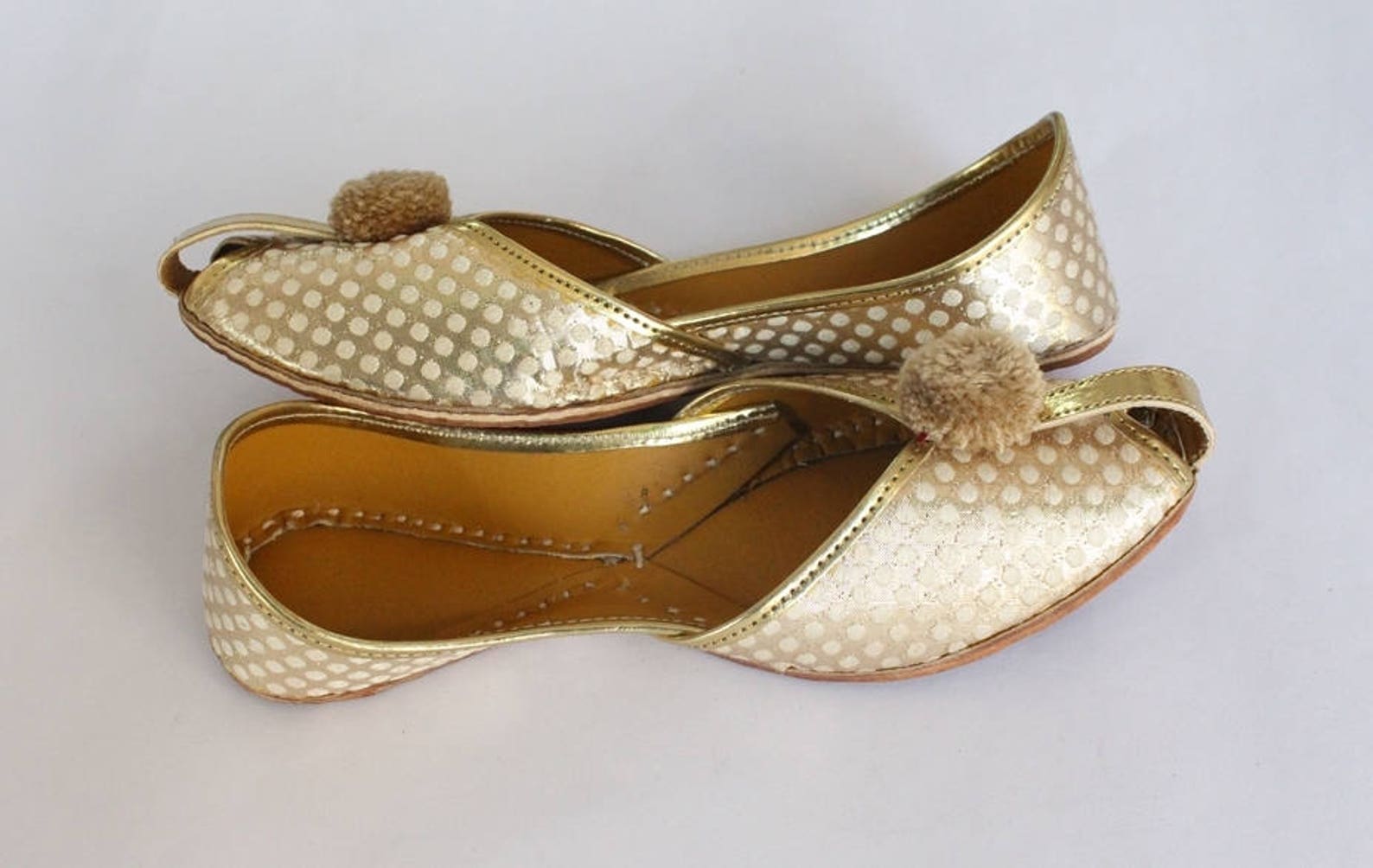women bridal wedding shoes/indian gold jutti shoes/gold wedding flats/gold laddu ballet flats/jasmine shoes/khussa shoes/us size