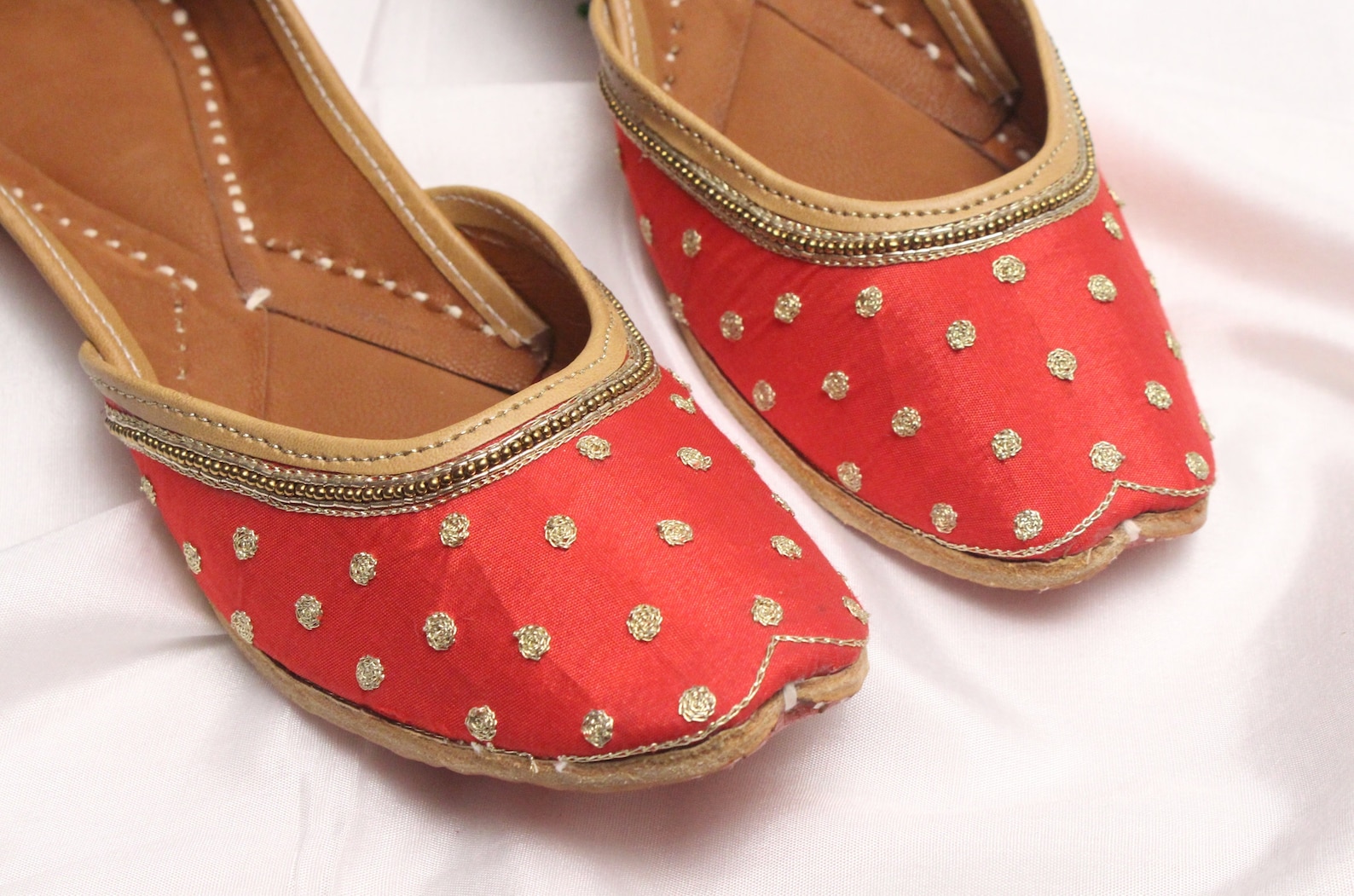 red gold shoes bridal wedding/women maroon red gold jutti shoes/indian wedding flats/ballet flats/khussa shoes/punjabi shoe us s