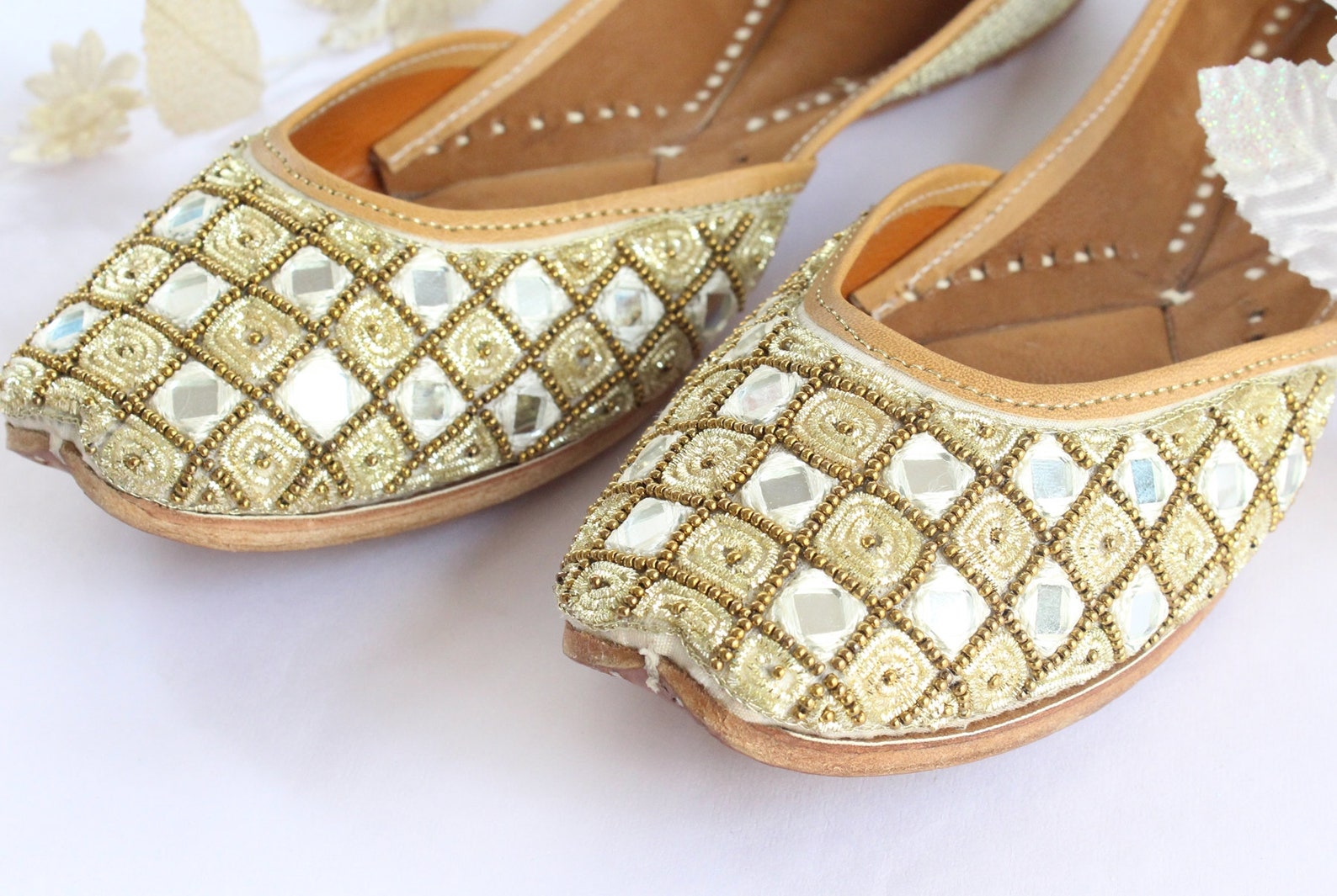 gold bridal wedding shoes us size 4.5 women lehnga indian jutti shoes/gold wedding flats/gold ballet flats/khussa shoes/punjabi