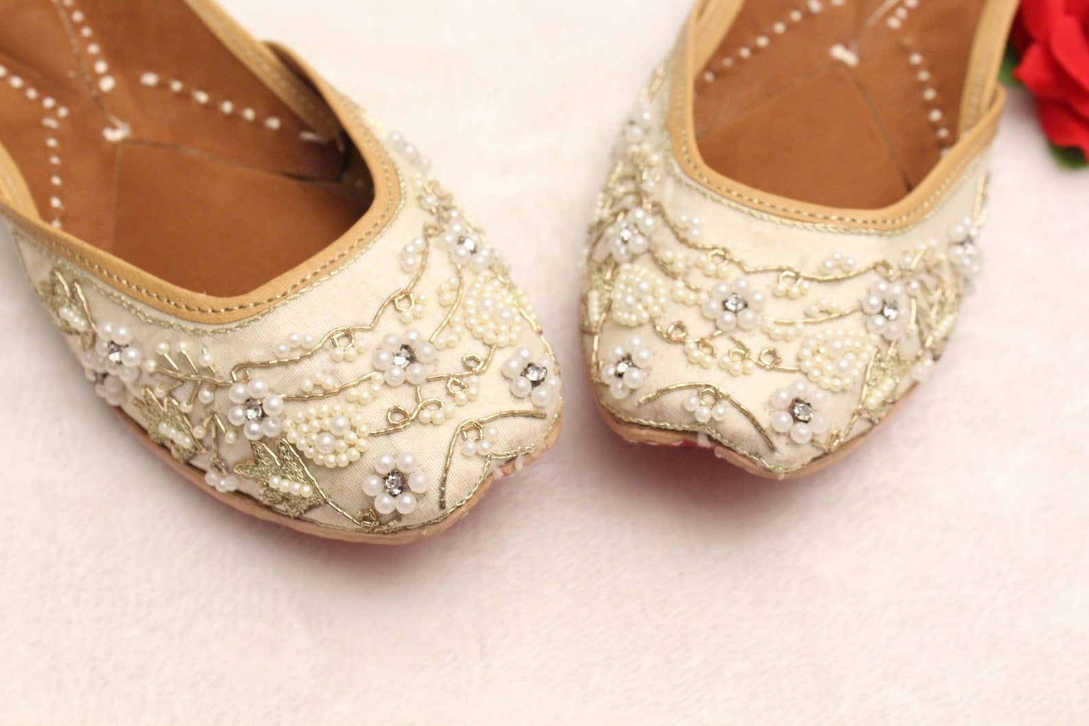 women bridal wedding shoes/indian gold white pearl shoes/gold wedding flats/gold ballet flats/jasmine khussa shoes/rani shoes us