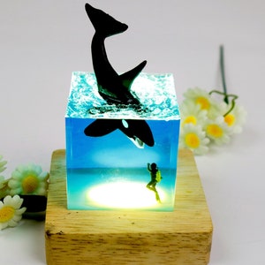 Handmade Orca Resin Keepsake Light – Walnut & Ocean Glow Accent, Diver-Inspired Summer Gift for Son or Friend, Nautical Room Decor