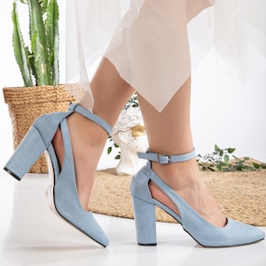 Baby blue heels closed toe 2025