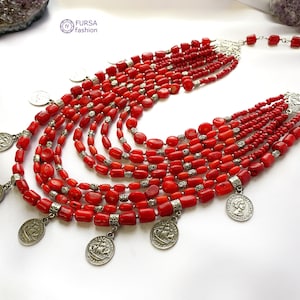 Design necklace "Nine rows"