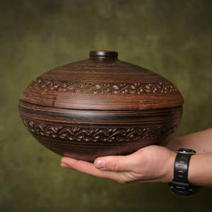 Handgemachter Keramik Kochtopf mit Deckel: Oven-Safe Clay Baker