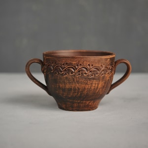 Bol en céramique avec deux anses Tasse à soupe en argile Soupière à crème glacée Assiette en grès Poterie ukrainienne