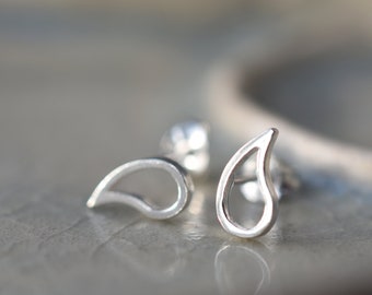 Small Silver studs, simple paisley earrings