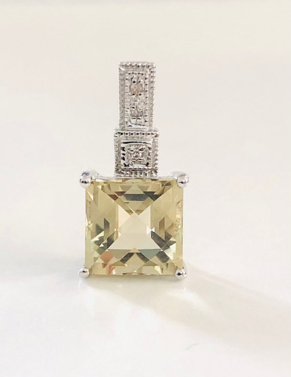 Solid 14KT White gold Square Lime Quartz & genuin… - image 1