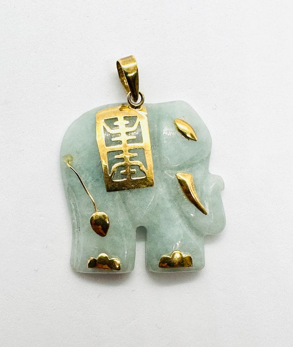 miniature jade elephant Gem