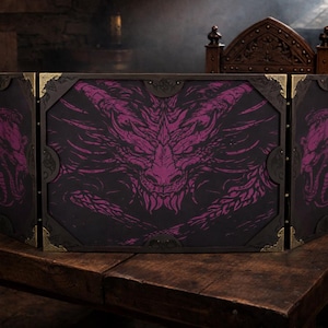Pantalla de Maestro de la Mazmorra con Dragón Grabado: Frente de Fieltro DnD, RPG
