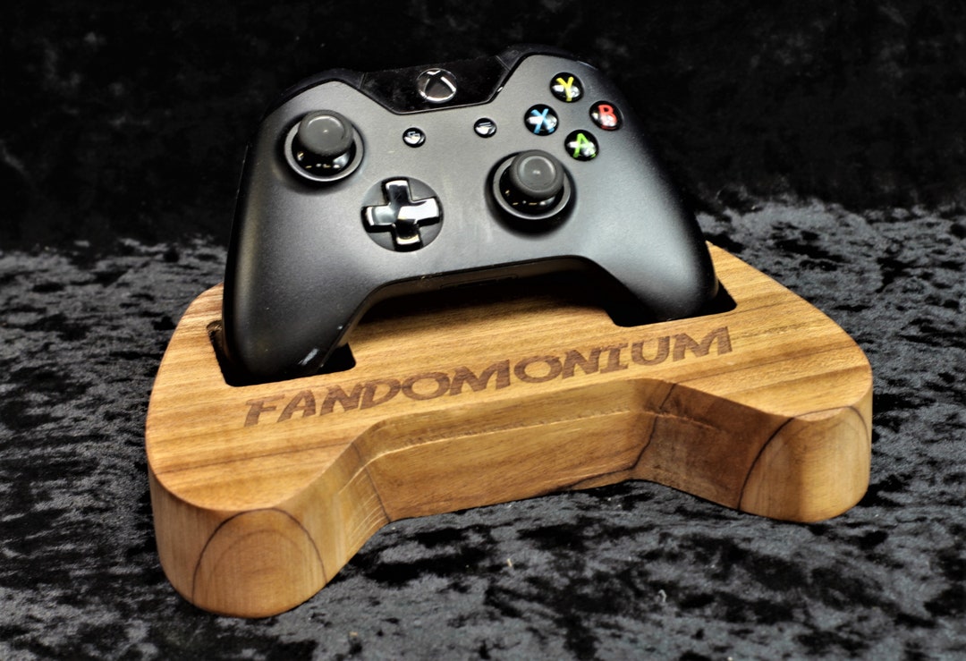 Personalised Wooden Xbox Controller Stand Xbox One Series S & X PC