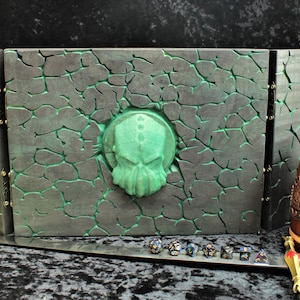 The DM Screen Of Cthulhu | Wooden Dungeon Master Screen | dm Screen | Dungeons and Dragons DM Screen | DND | D&D | Tabletop Gaming