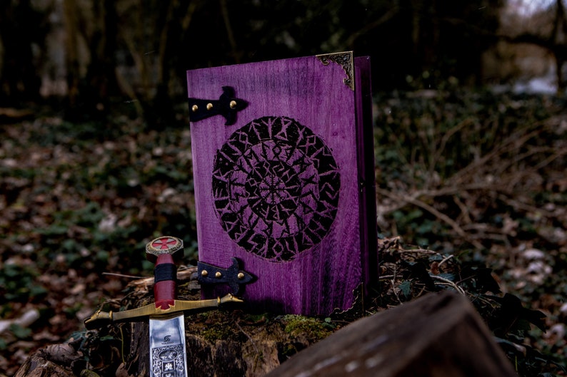 Engraved Dice Advent Calendar For Dungeons and Dragons, Tabletop Gaming and Table Top Roleplay Fans
