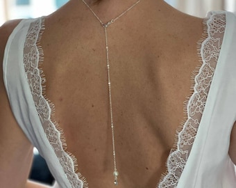 Collier de mariage à dos nu habillé de perles nacrées blanches avec strass argent en zircon- bijoux de mariage avec nombreux coloris.
