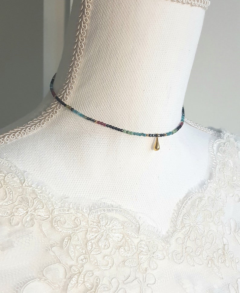 boho spirit. Spinelle,Apatatites Neck collar Grenat gemstones African Turquoises