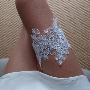 APOLLINE White lace garter with rhinestones chic and trendy wedding image 6