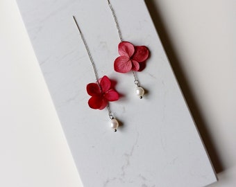 Chaînettes d'oreilles à Hortensias bi colore- pendantes à fleurs éternelles stabilisées or ou argent- nombreux coloris- mariage bohème.
