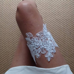 APOLLINE White lace garter with rhinestones chic and trendy wedding image 4