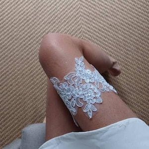 APOLLINE White lace garter with rhinestones chic and trendy wedding image 1