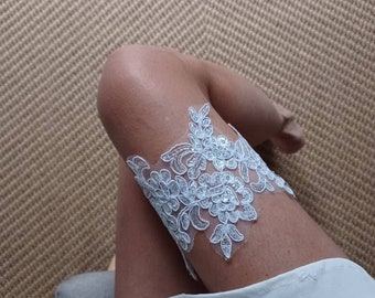 APOLLINE- Jarretière en dentelle blanche à strass- mariage chic et tendance