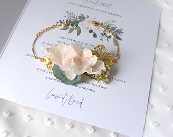 Bracelet de mariée, demoiselle d'honneur à fleurs d'Hortensias blancs ou rose poudré en laiton doré - bijou de cérémonie chic et bohème.