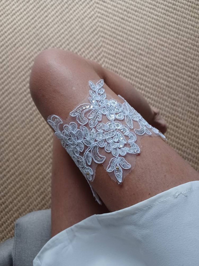 APOLLINE White lace garter with rhinestones chic and trendy wedding image 7