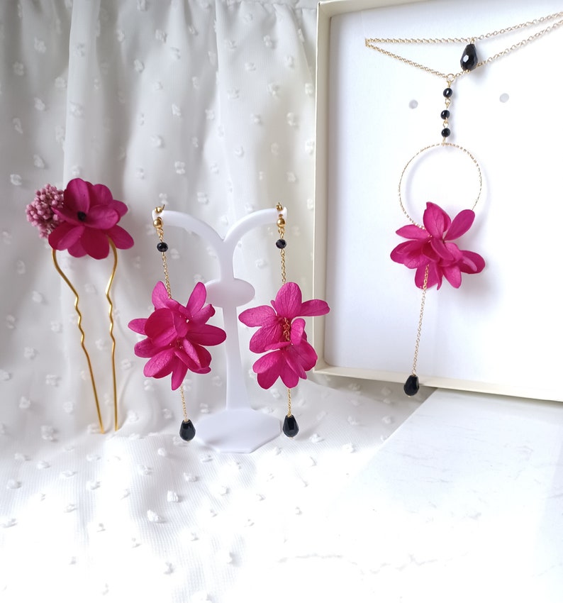 Parure de mariage végétale bijoux à fleurs d'Hortensias séchés collier de dos pendantes accessoire coiffure parure à fleurs fuchsia. image 7