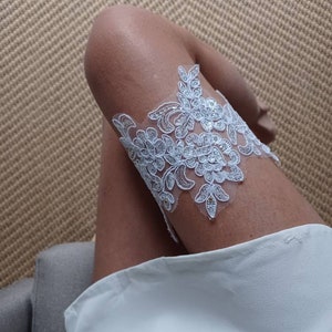 APOLLINE White lace garter with rhinestones chic and trendy wedding image 2