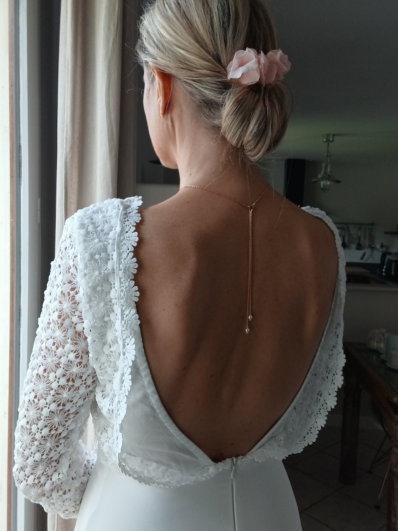 Bijou de dos nu pour robe à dos ouvert, bijou de dos amovible or ou argent avec perles nacrées blanche ou ivoire, mariage bohème et chic. image 2