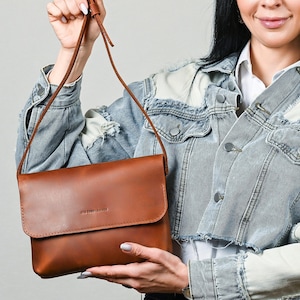 Sac en cuir cognac Sac en cuir décontracté Sac à bandoulière pour femme Cadeau pour elle Sac à main en cuir Sac en cuir fait main Sac à bandoulière en cuir