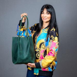 Tote Ledertasche, grüne Ledertasche, Ledereinkaufstasche, kleine Einkaufstasche, Frau Schultertasche, Geschenk für Frau, Ledereinkaufstasche, Geschenk