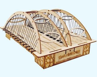 Trämodellbyggsats Gateway Bridge, Taylor Michigan, 40 cm lång x 20 cm hög, laserskuren trämodellbyggsats, montering krävs, tillverkad i Michigan