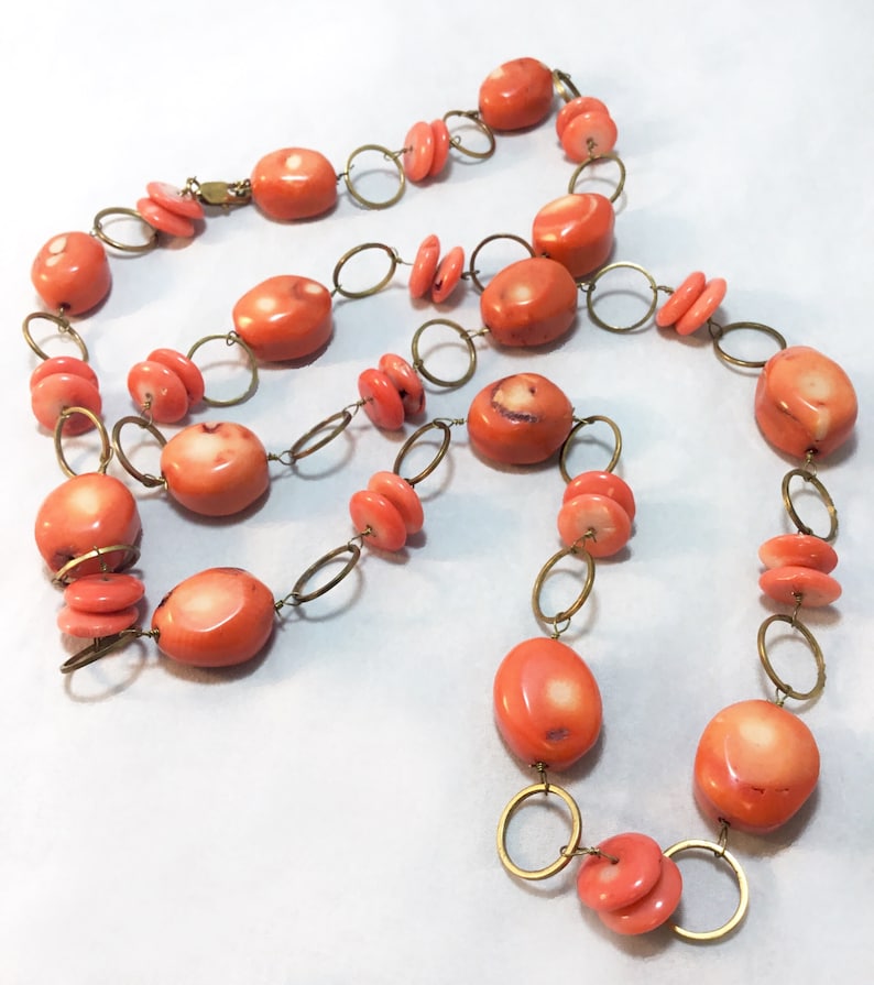 Antique Natural Salmon Pink /& Red Orange Coral Gold tone Link Necklace