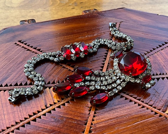 Amazing Hobé Ruby Red Rhinestone Dangle Brooch & … - image 4