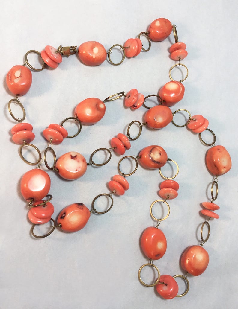 Antique Natural Salmon Pink /& Red Orange Coral Gold tone Link Necklace