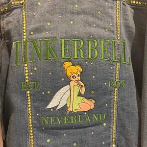 Broderad återvunnen jeansjacka med strass